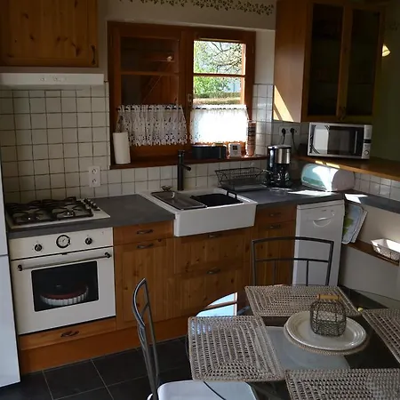 Enco Deth Terralh Пьерфит-Несталас